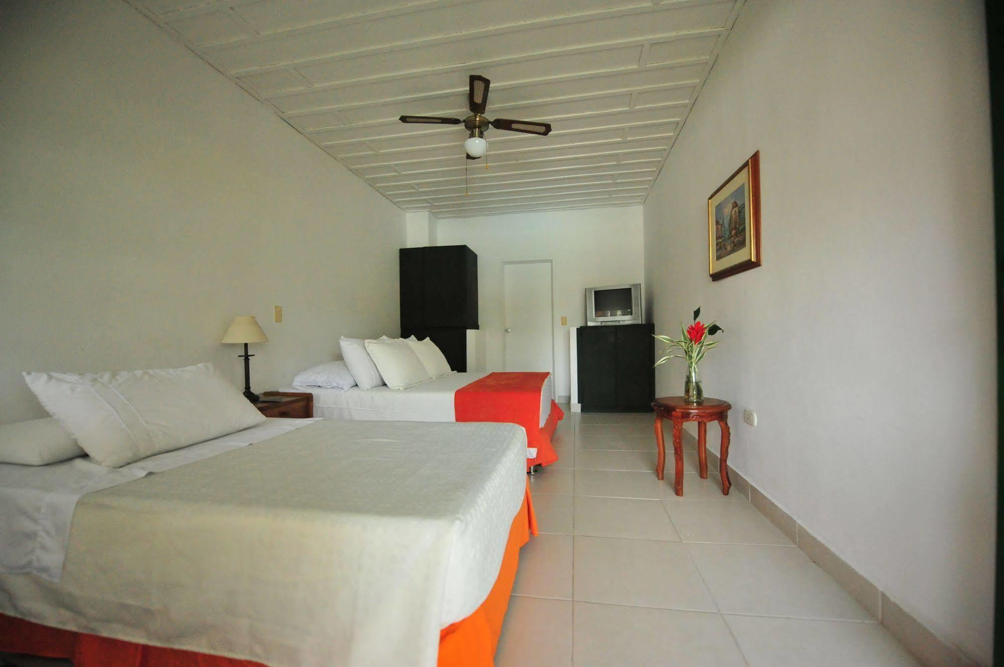 Hotel Campestre La Floresta Puerto Espejo Exteriör bild